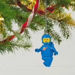 Hallmark Gift Shop -Hallmark Gift Shop Astronaut LEGO Minifigure Keepsake Ornament 1QXV1281 02