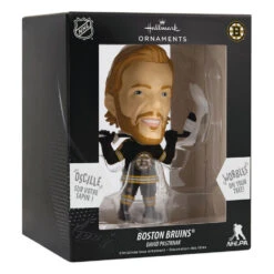 Hallmark NHL Boston Bruins® David Pastrnák Bobblehead Ornament -Hallmark Gift Shop Bruins David Pastrnak Bobblehead Christmas Ornament 1OSL2383 04
