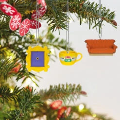 Hallmark Mini Friends Coffee Cup, Frame And Couch Ornaments, Set Of 3 -Hallmark Gift Shop Central Perk Mug Couch Frame Keepsake Ornaments 2199QXM9257 02