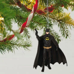 Hallmark DC™ 1989 Batman™ Ornament -Hallmark Gift Shop DC Comics Batman Keepsake Ornament 1999QXI6127 02