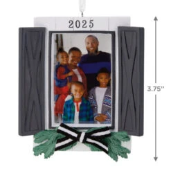 Window Display 2025 Photo Frame Hallmark Ornament -Hallmark Gift Shop Festive Window Photo Frame Christmas Ornament 1HGO3582 04
