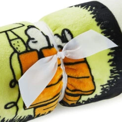 Hallmark Peanuts® Franken-Snoopy Comic Blanket, 50x60 -Hallmark Gift Shop Frankenstein Snoopy Comic Strip Blanket 1HGN1516 04