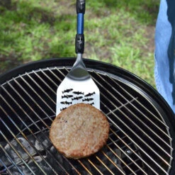 Gibson Bait Cast Fishing Pole BBQ Spatula -Hallmark Gift Shop Grilling Spatula With Cutout Fish Designs and Reel 22289F 03
