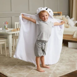 Hallmark Harry Potter™ Hedwig™ Hooded Blanket -Hallmark Gift Shop Harry Potter Hedwig Owl Hooded Blanket 1BBY4816 03