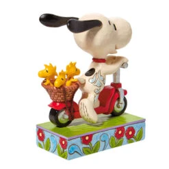 Enesco Jim Shore Peanuts Snoopy On Scooter Figurine, 6.5" -Hallmark Gift Shop Jim Shore Peanuts Snoopy on Scooter Figurine 6010122 02