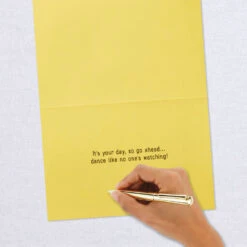 Hallmark Boom Box Musical Birthday Card With Lights -Hallmark Gift Shop LightUp Boom Box Musical Birthday Card 959ARH1417 06