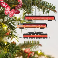 Hallmark Mini Lionel® Milwaukee Road EP-2 Passenger Ornaments, Set Of 3 -Hallmark Gift Shop Lionel Trains Milwaukee Road Cars Keepsake Ornaments 2299QXM9287 02