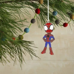 Marvel Spidey And His Amazing Friends Spidey Moving Metal Hallmark Ornament -Hallmark Gift Shop Moving Metal SpiderMan Christmas Ornament 3HCM2281 02