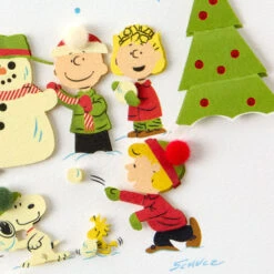 Hallmark Peanuts® Charlie Brown And Friends Fun And Frosty Christmas Card -Hallmark Gift Shop Peanuts Snowman and Snowball Fight Christmas Card 859IXC2002 05