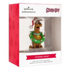 Scooby-Doo™ With Wreath Hallmark Ornament -Hallmark Gift Shop ScoobyDoo With Wreath Christmas Ornament 3HCM4761 08