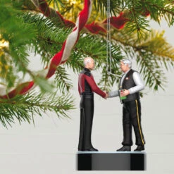 Hallmark Star Trek™: The Next Generation "Relics" Ornament With Sound -Hallmark Gift Shop Star Trek ScottyCaptain PIcard Keepsake Ornament 3499QXI7077 02