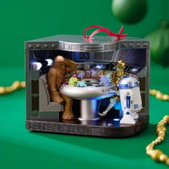 Hallmark Star Wars: A New Hope™ "Let The Wookiee™ Win" Ornament With Video, Light And Sound -Hallmark Gift Shop Star Wars Chewie C3PO R2D2 Keepsake Ornament 5QXI8682 03
