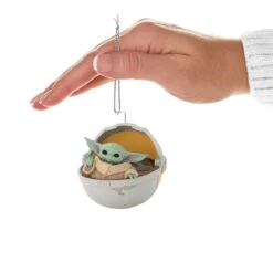 Hallmark Star Wars: The Mandalorian™ Grogu™ In Hovering Pram Ornament -Hallmark Gift Shop Star Wars The Mandalorian Grogu Keepsake Ornament 1QXV1214 05