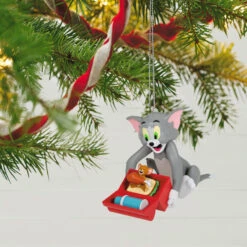 Hallmark Tom And Jerry™ What's For Lunch? Ornament -Hallmark Gift Shop Tom and Jerry Lunch Box Keepsake Ornament 1899QXI6059 02