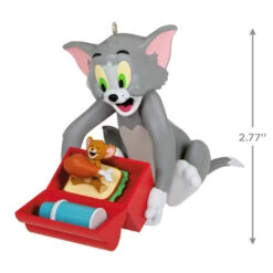 Hallmark Tom And Jerry™ What's For Lunch? Ornament -Hallmark Gift Shop Tom and Jerry Lunch Box Keepsake Ornament 1899QXI6059 03